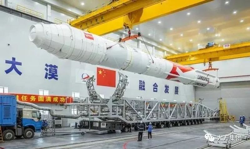 帥炸！大方重機(jī)助力朱雀二號(hào)遙二運(yùn)載火箭成功發(fā)射