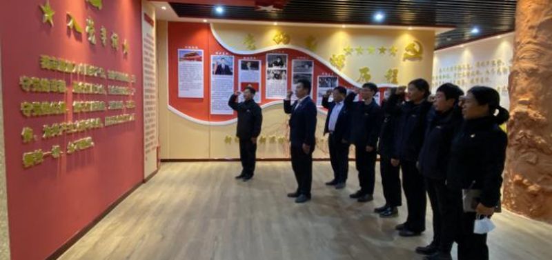 企業(yè)發(fā)展的堅(jiān)強(qiáng)堡壘 大方重機(jī)第二黨支部先進(jìn)事跡